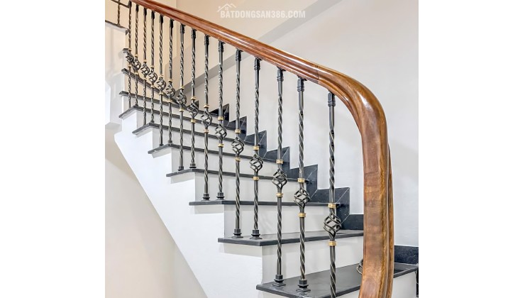 Tôi cho thuê nhà, Chùa Bộc, Phạm Ngọc Thạch, Đống Đa, 170m2x 2T -49 tr